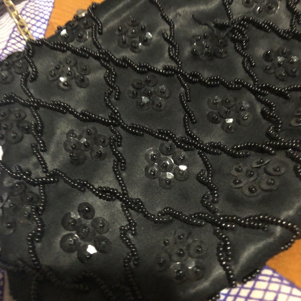 Vintage Black Beaded Evening Bag with Gold Chain with bonus Vera scarf - Picture 4 of 10